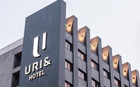 Hotel Uri&